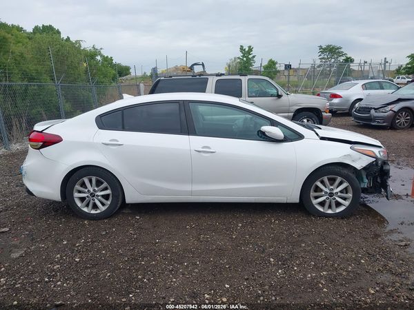 2017 KIA FORTE LX