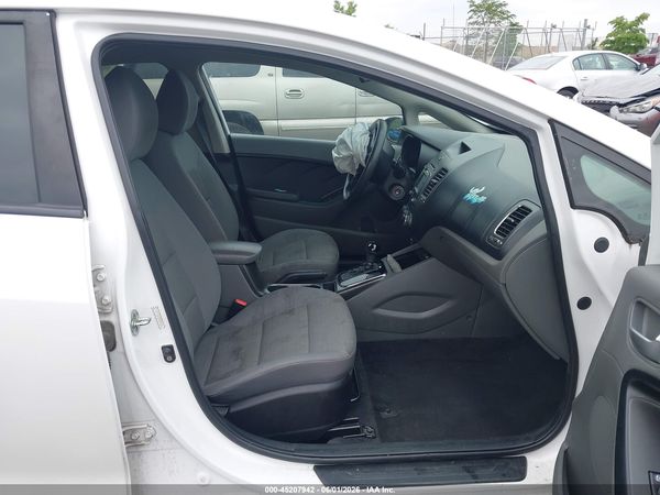2017 KIA FORTE LX