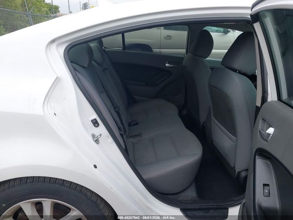 2017 KIA FORTE LX