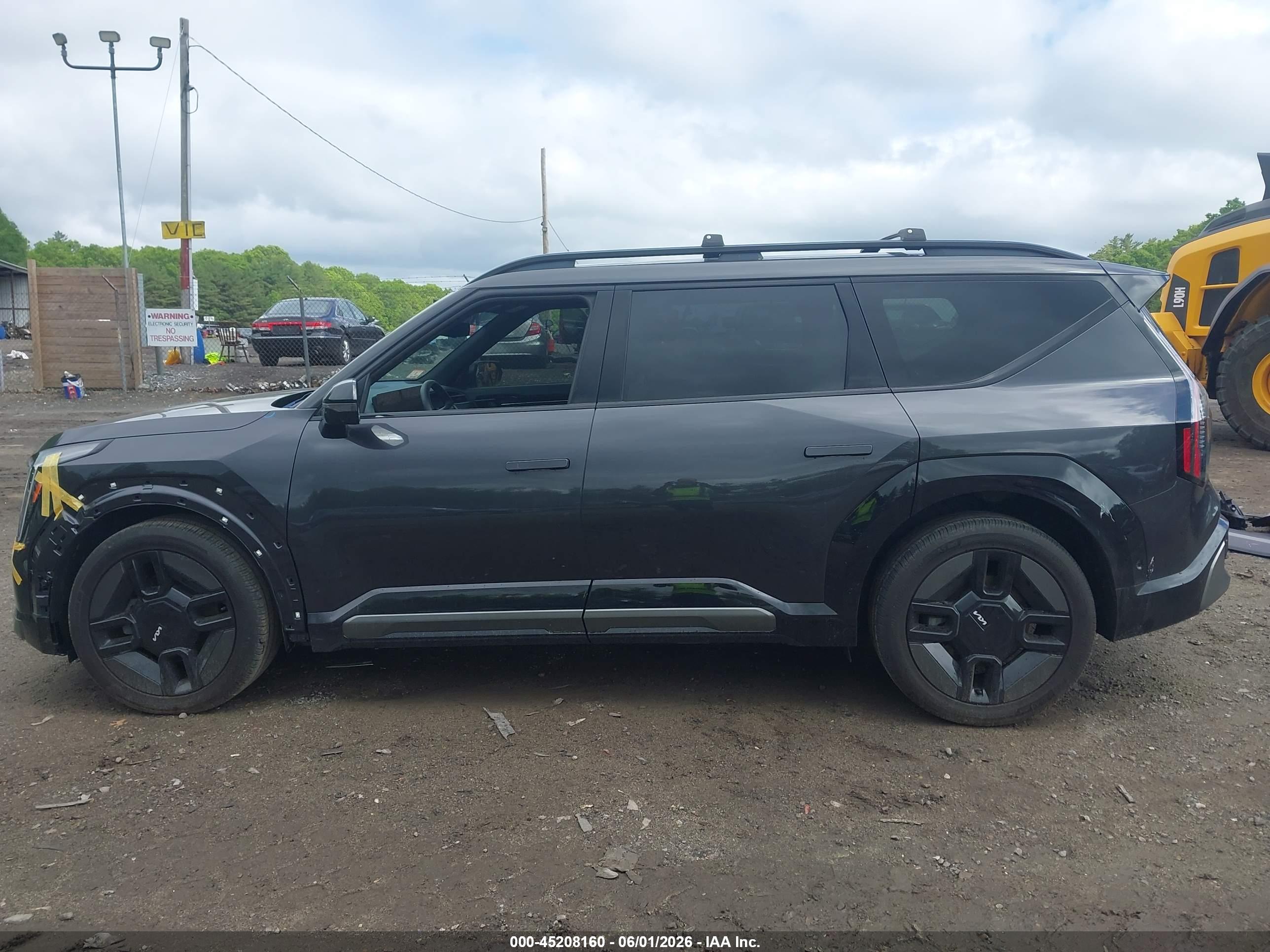 2025 KIA EV9 GT-LINE