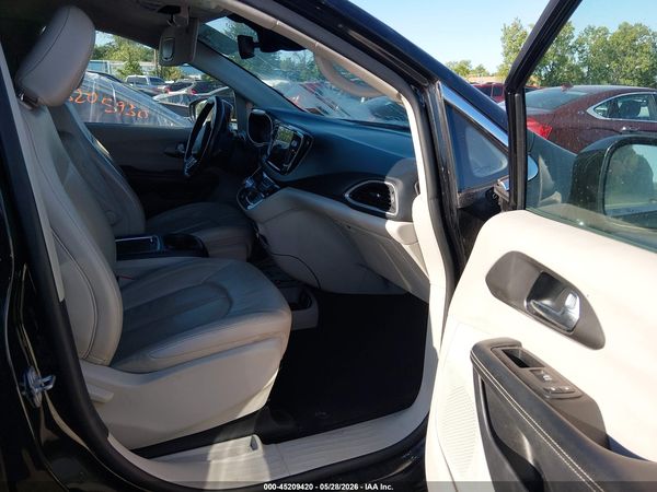 2021 CHRYSLER PACIFICA TOURING L