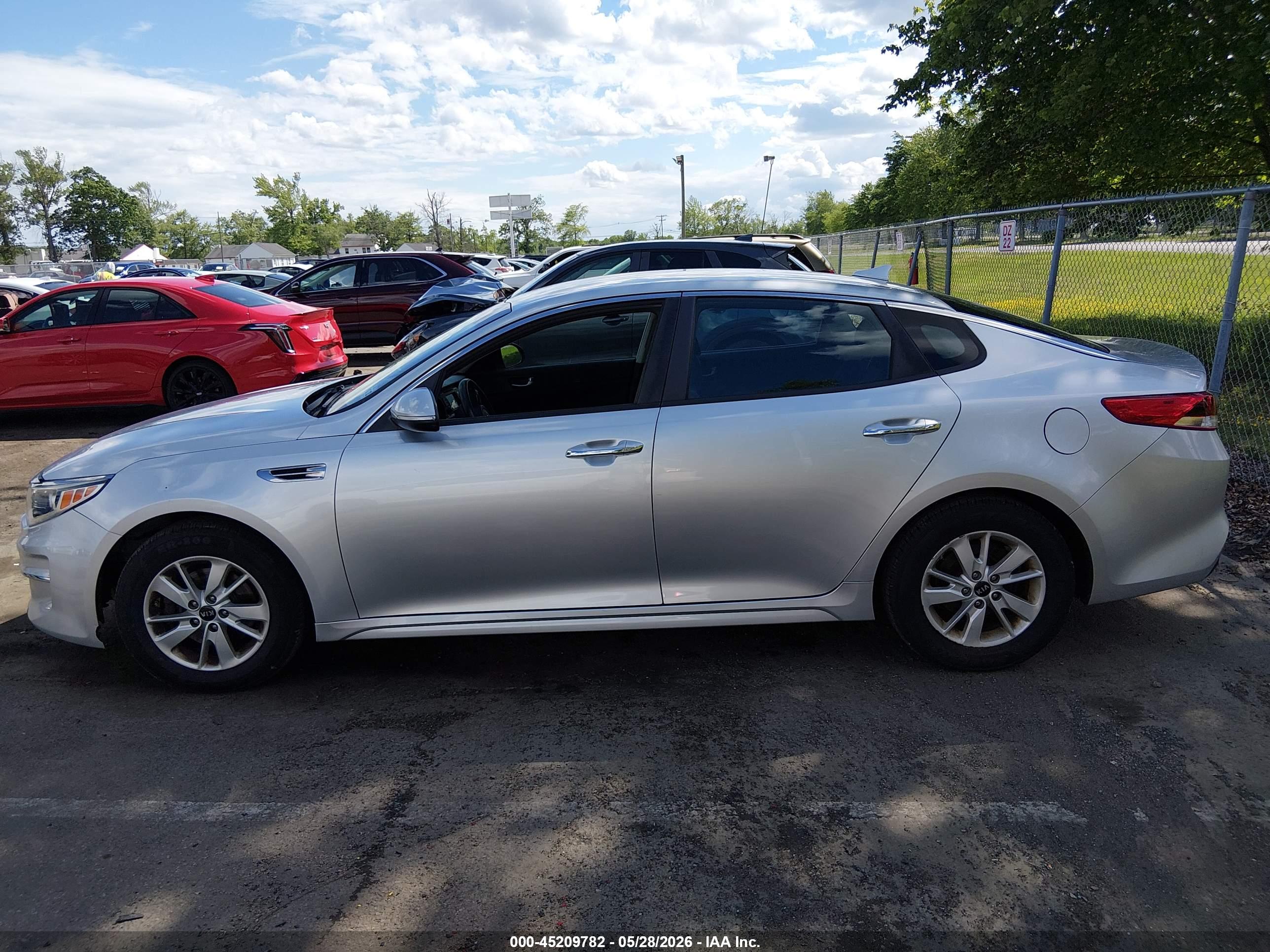 2017 KIA OPTIMA LX