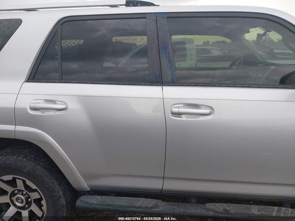 2018 TOYOTA 4RUNNER SR5