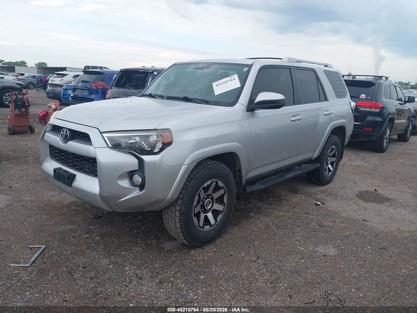 2018 TOYOTA 4RUNNER SR5