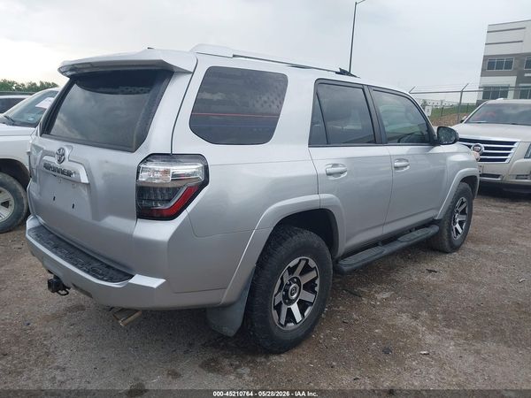 2018 TOYOTA 4RUNNER SR5