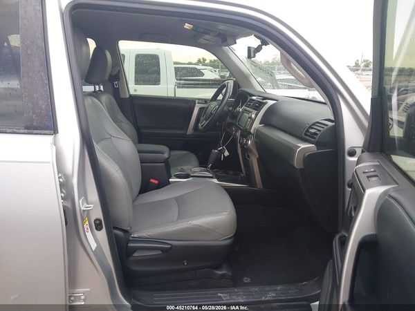 2018 TOYOTA 4RUNNER SR5