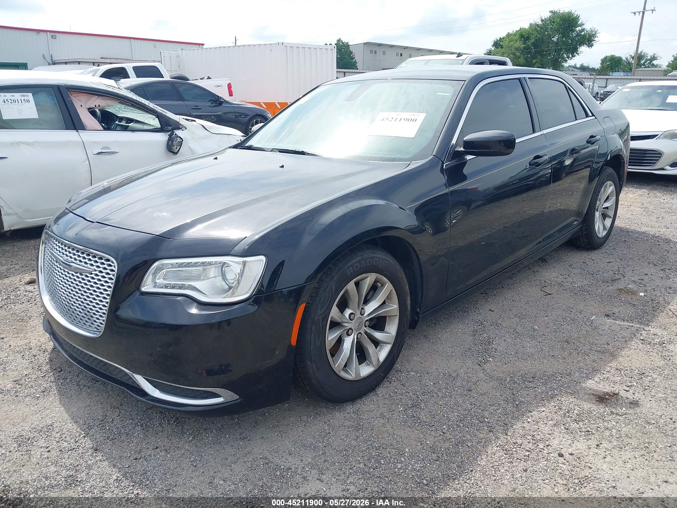 2015 CHRYSLER 300 LIMITED — I2