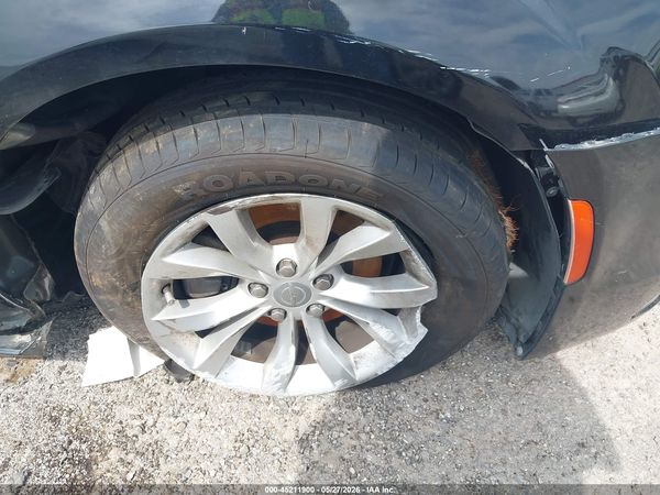 2015 CHRYSLER 300 LIMITED — I6