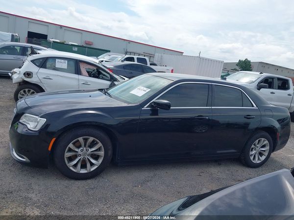 2015 CHRYSLER 300 LIMITED — I117