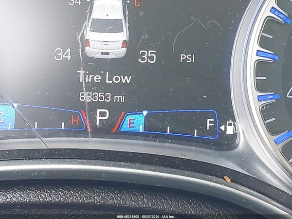 2015 CHRYSLER 300 LIMITED — I118