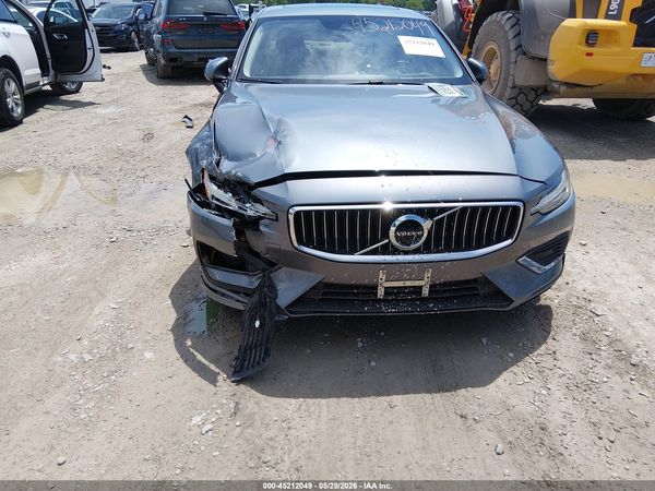 2021 VOLVO S60 RECHARGE PLUG-IN HYBRID T8 INSCRIPTION