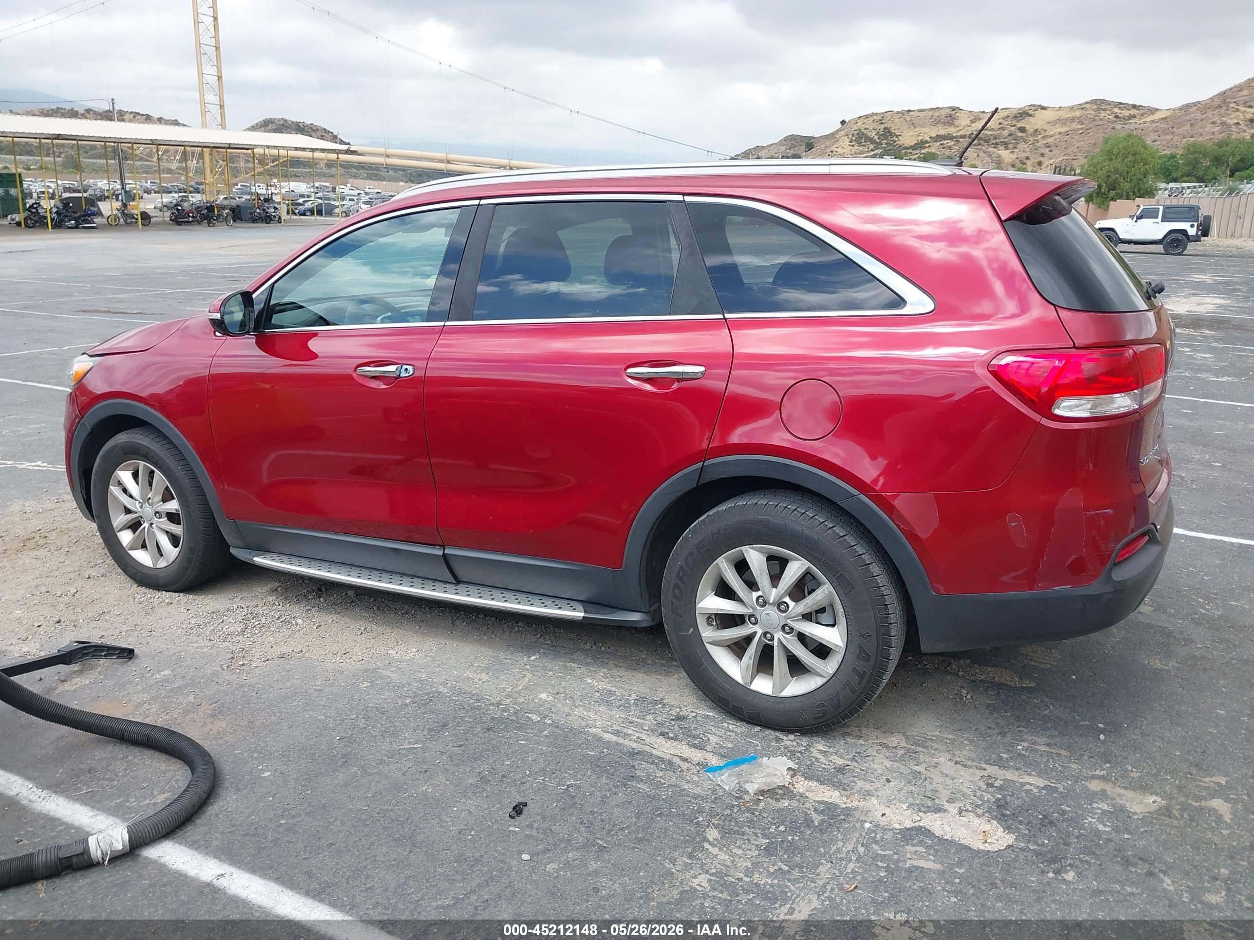 2016 KIA SORENTO 2.4L LX