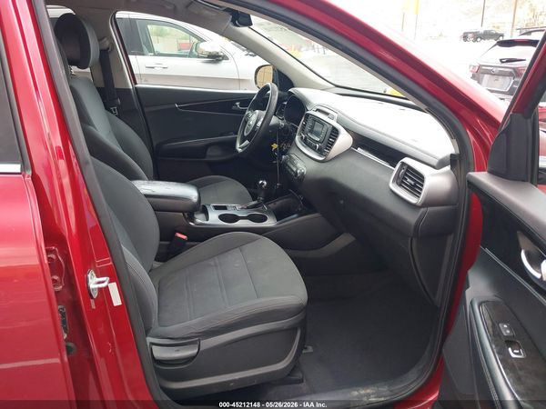 2016 KIA SORENTO 2.4L LX