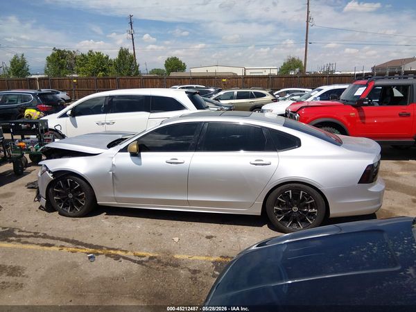 2020 VOLVO S90