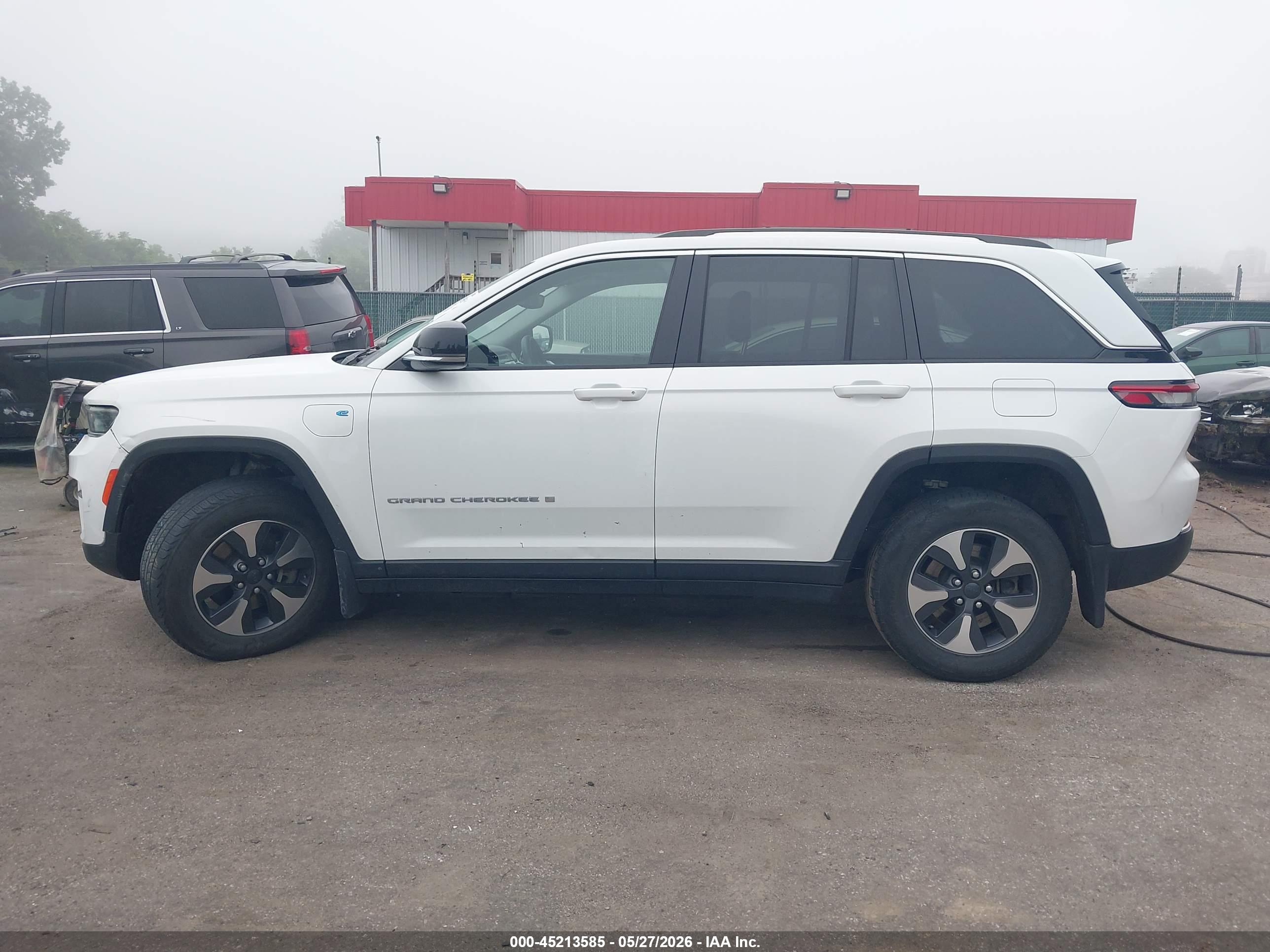 2022 JEEP GRAND CHEROKEE 4XE LIMITED 4X4