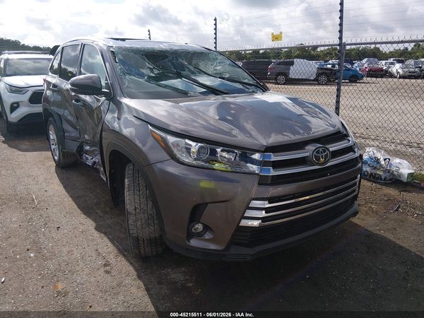 2019 TOYOTA HIGHLANDER LIMITED
