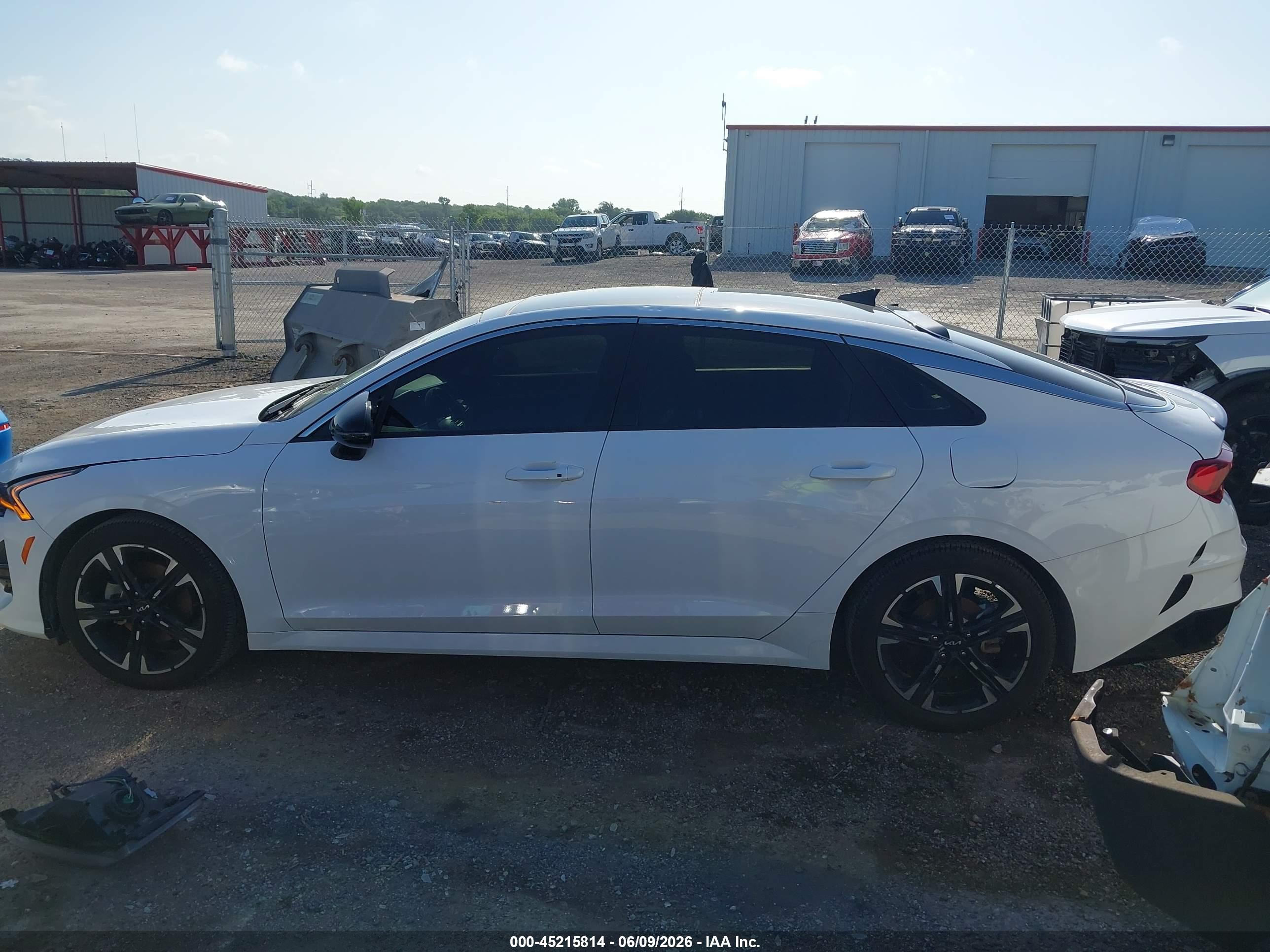 2022 KIA K5 GT-LINE