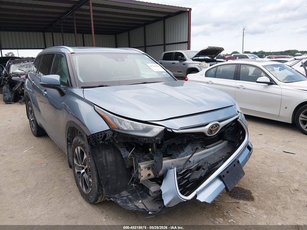 2020 TOYOTA HIGHLANDER XLE