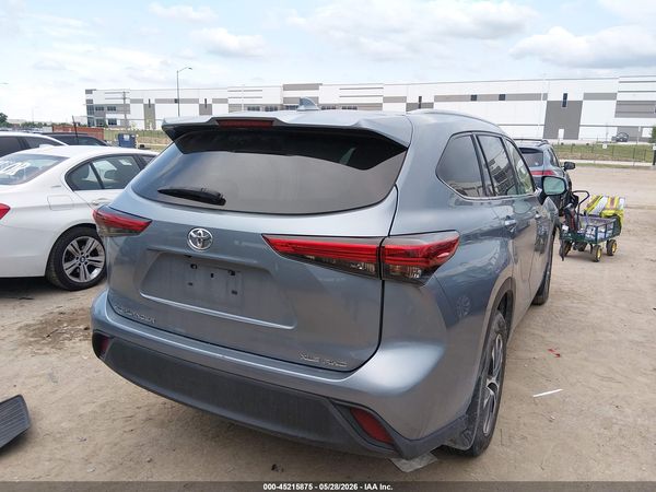 2020 TOYOTA HIGHLANDER XLE