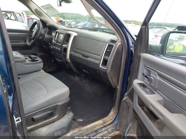 2019 RAM 1500 CLASSIC SLT  4X4 6'4 BOX