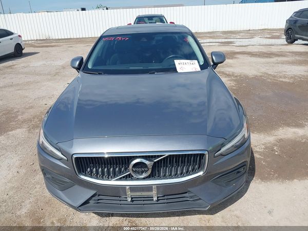 2020 VOLVO S60 T6 MOMENTUM
