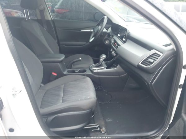 2024 KIA SELTOS LX