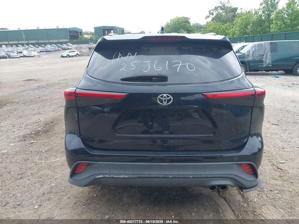 2021 TOYOTA HIGHLANDER XSE
