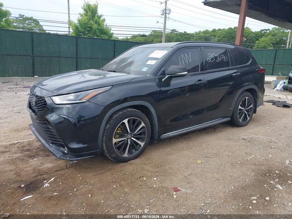 2021 TOYOTA HIGHLANDER XSE