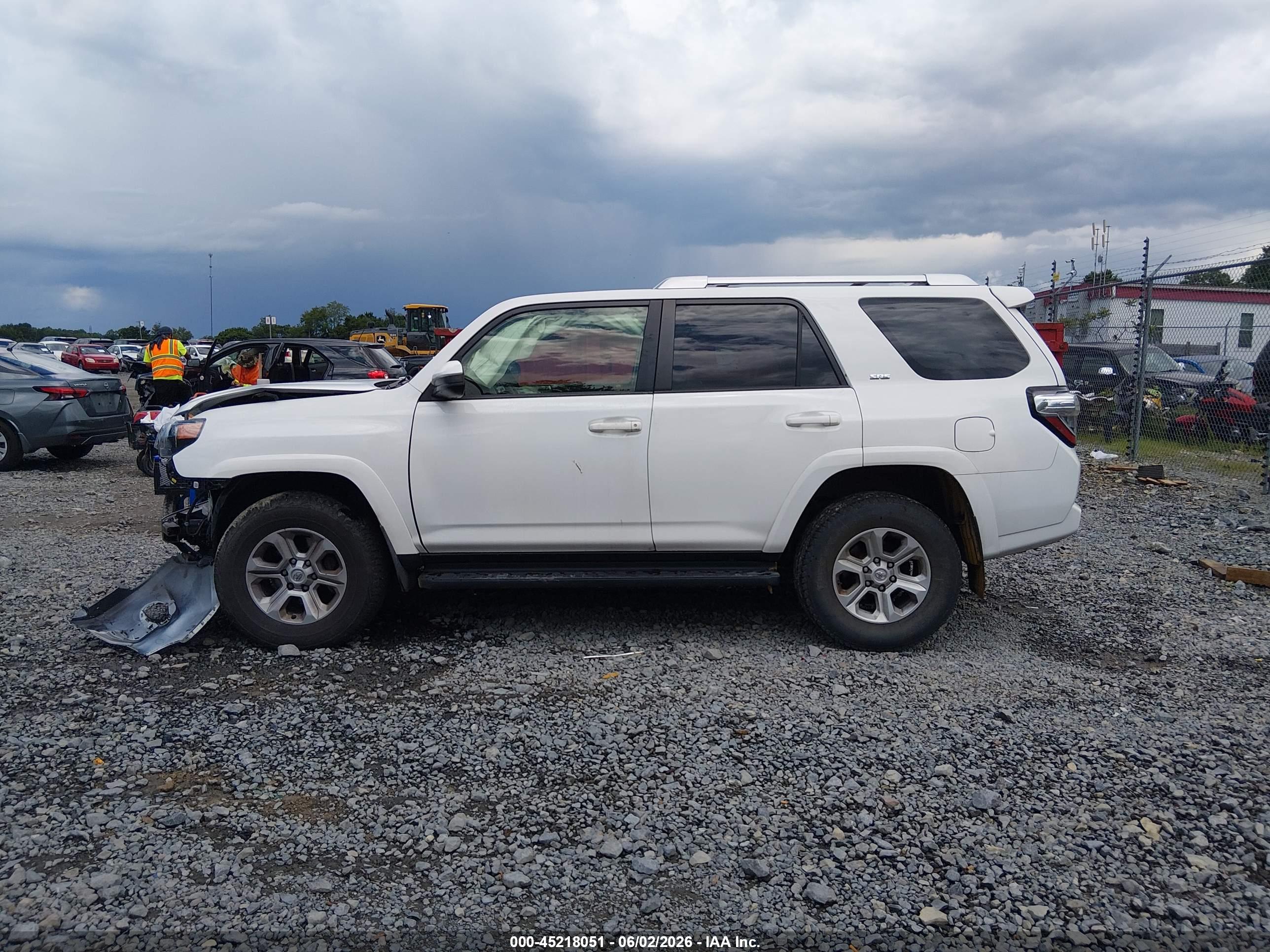 2018 TOYOTA 4RUNNER SR5