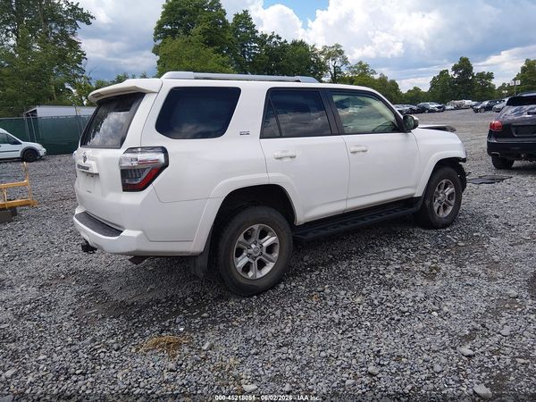 2018 TOYOTA 4RUNNER SR5