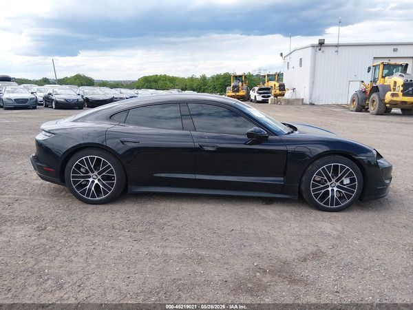 2021 PORSCHE TAYCAN