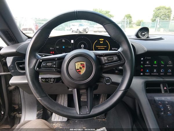 2021 PORSCHE TAYCAN