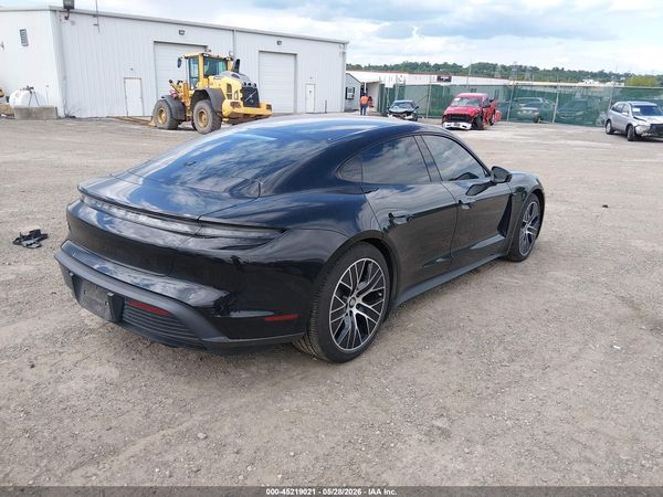 2021 PORSCHE TAYCAN