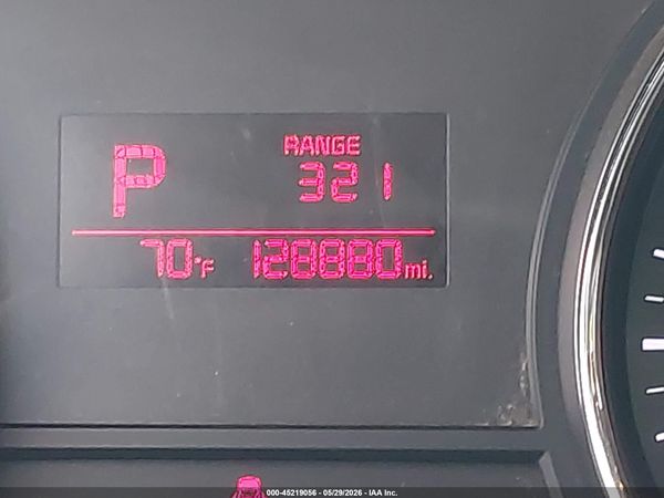 2016 KIA SEDONA LX