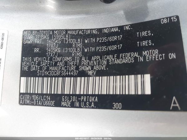 2015 TOYOTA SIENNA XLE 8 PASSENGER — I9