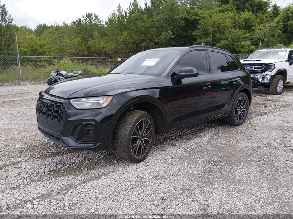2022 AUDI SQ5