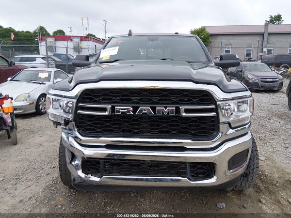 2022 RAM 2500 TRADESMAN  4X4 6'4 BOX