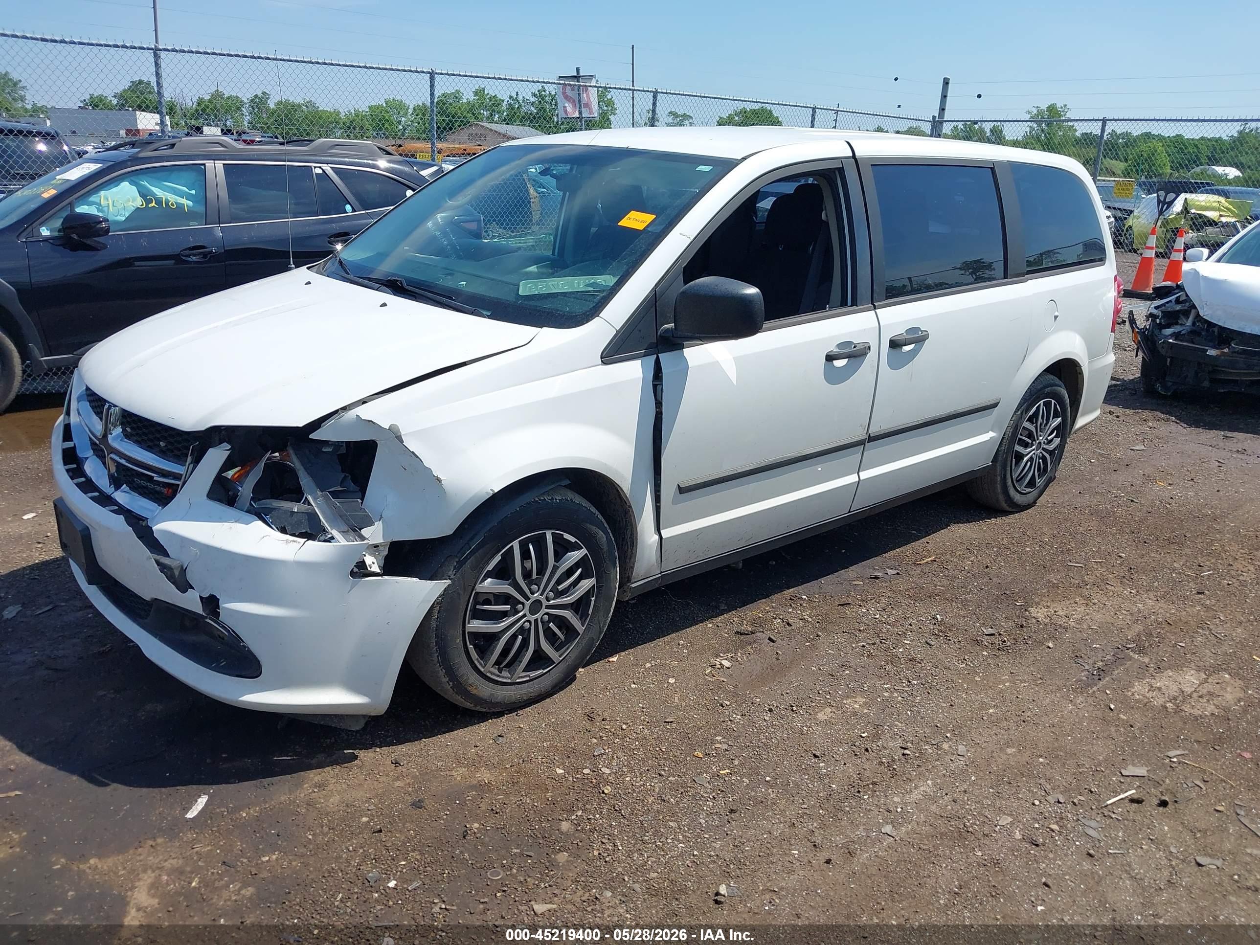 2014 DODGE GRAND CARAVAN AMERICAN VALUE PKG — I2