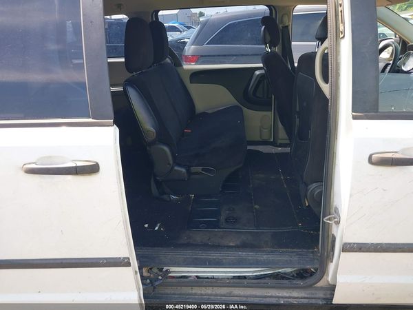 2014 DODGE GRAND CARAVAN AMERICAN VALUE PKG — I8