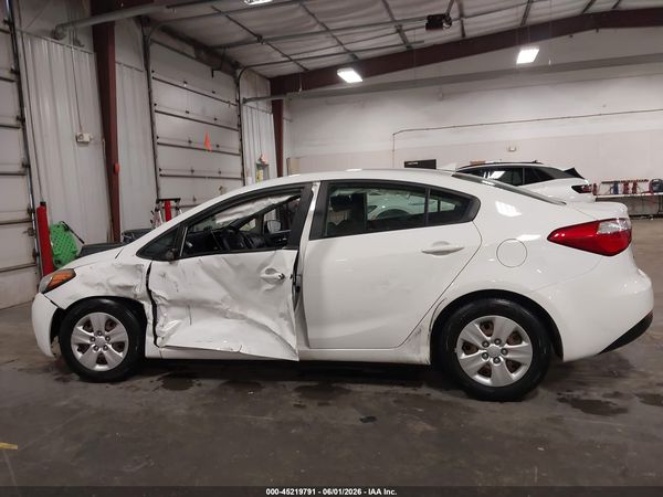 2016 KIA FORTE LX