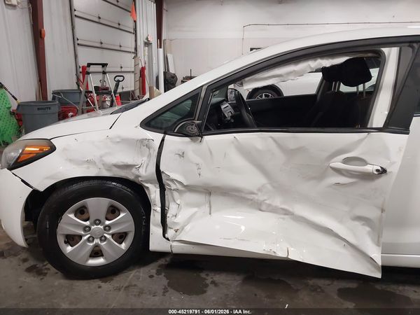 2016 KIA FORTE LX