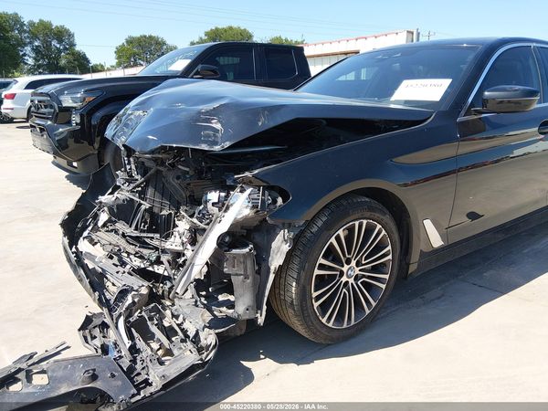 2019 BMW 530I