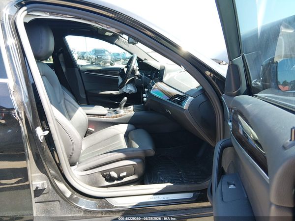 2019 BMW 530I