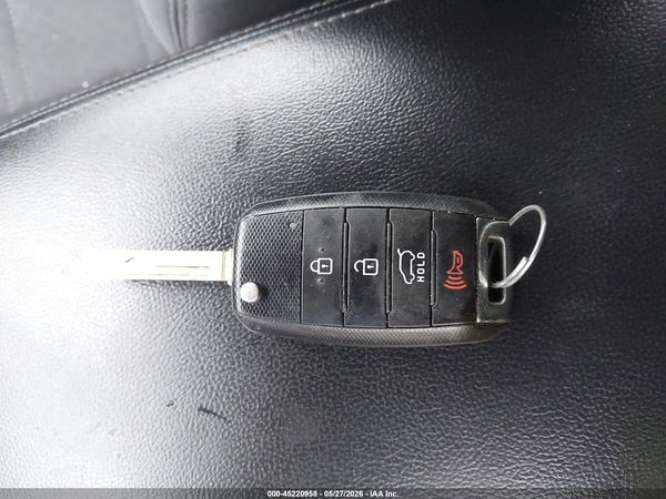 2019 KIA SORENTO 2.4L LX