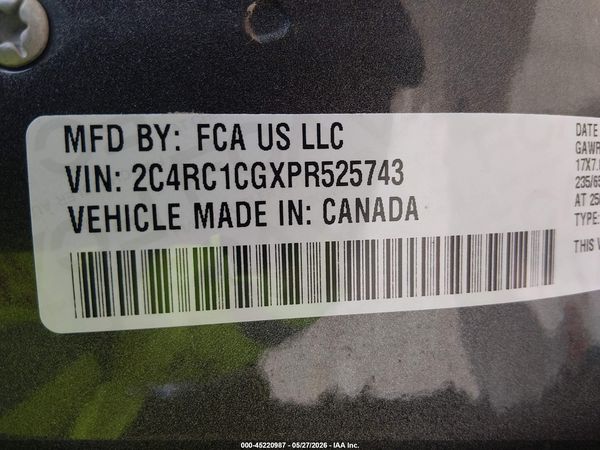 2023 CHRYSLER VOYAGER LX