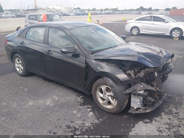 2023 HYUNDAI ELANTRA SE