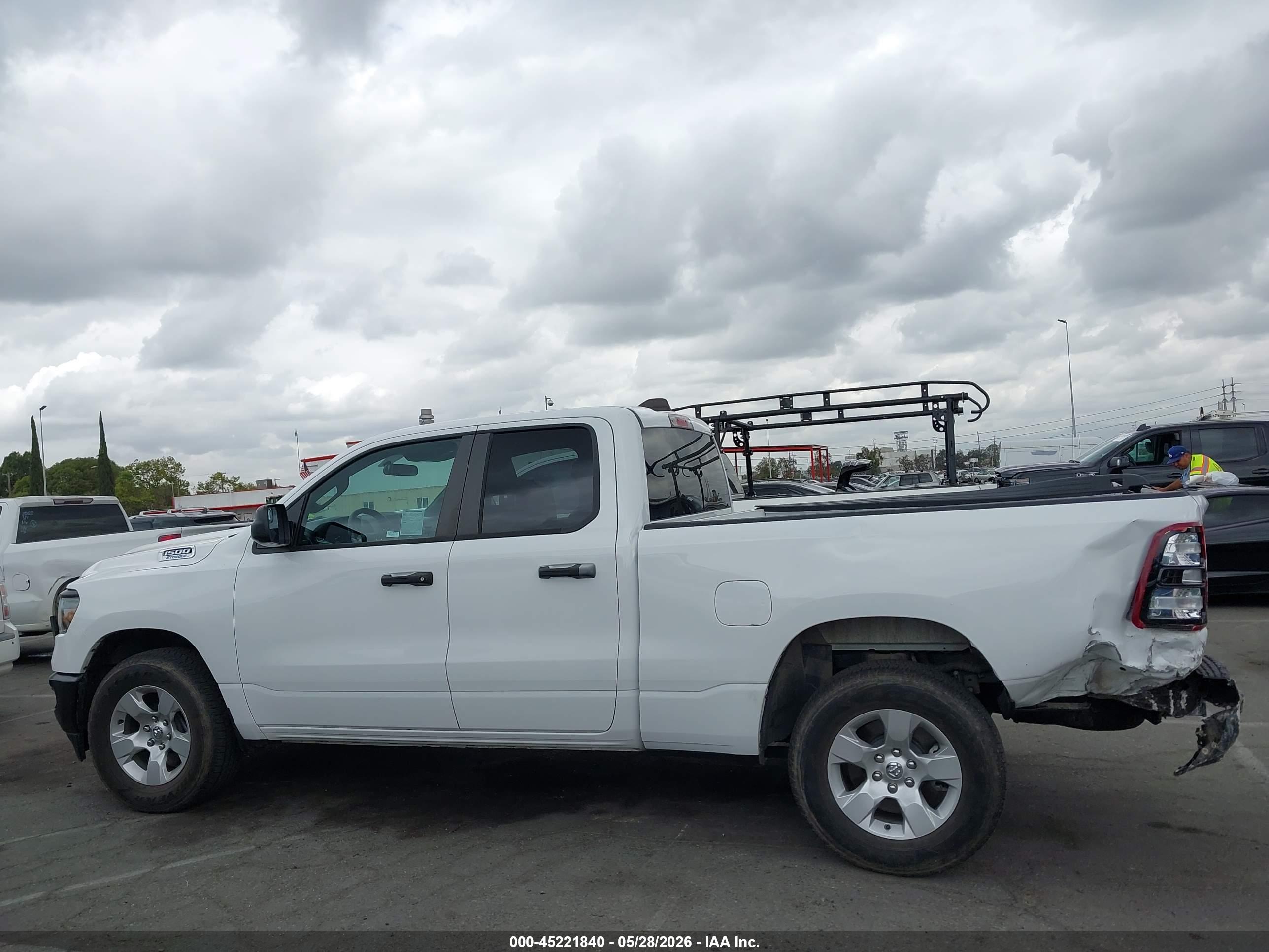 2024 RAM 1500 TRADESMAN  4X4 6'4 BOX