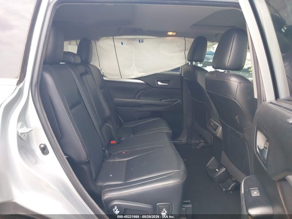 2018 TOYOTA HIGHLANDER XLE