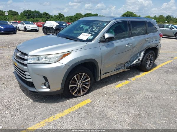 2018 TOYOTA HIGHLANDER XLE