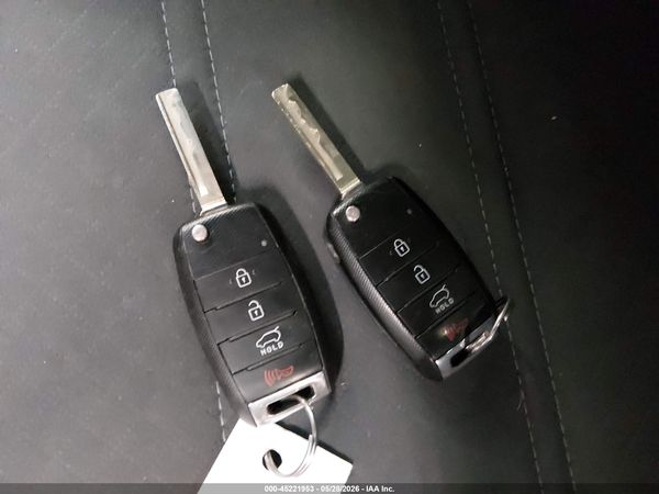 2016 KIA SORENTO 2.4L LX